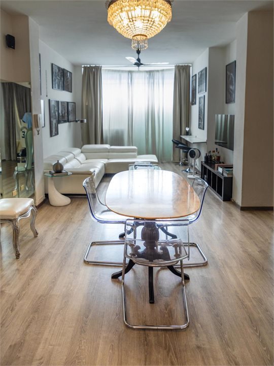 Appartamenti in vendita  via vignola 14, Milano, località PORTA ROMANA