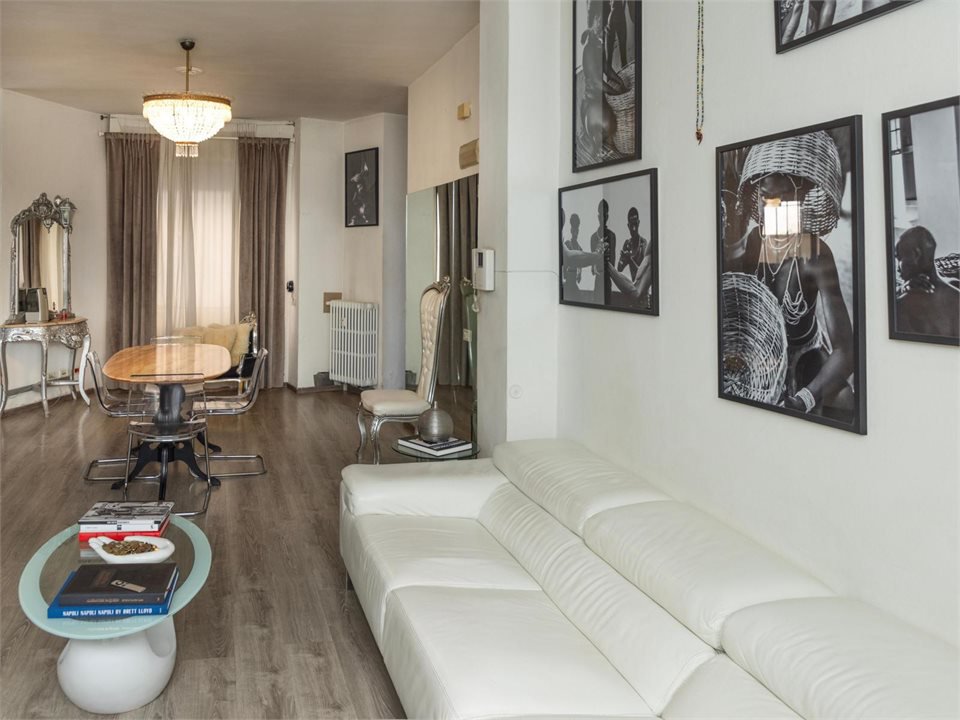 Appartamenti in vendita  via vignola 14, Milano, località PORTA ROMANA