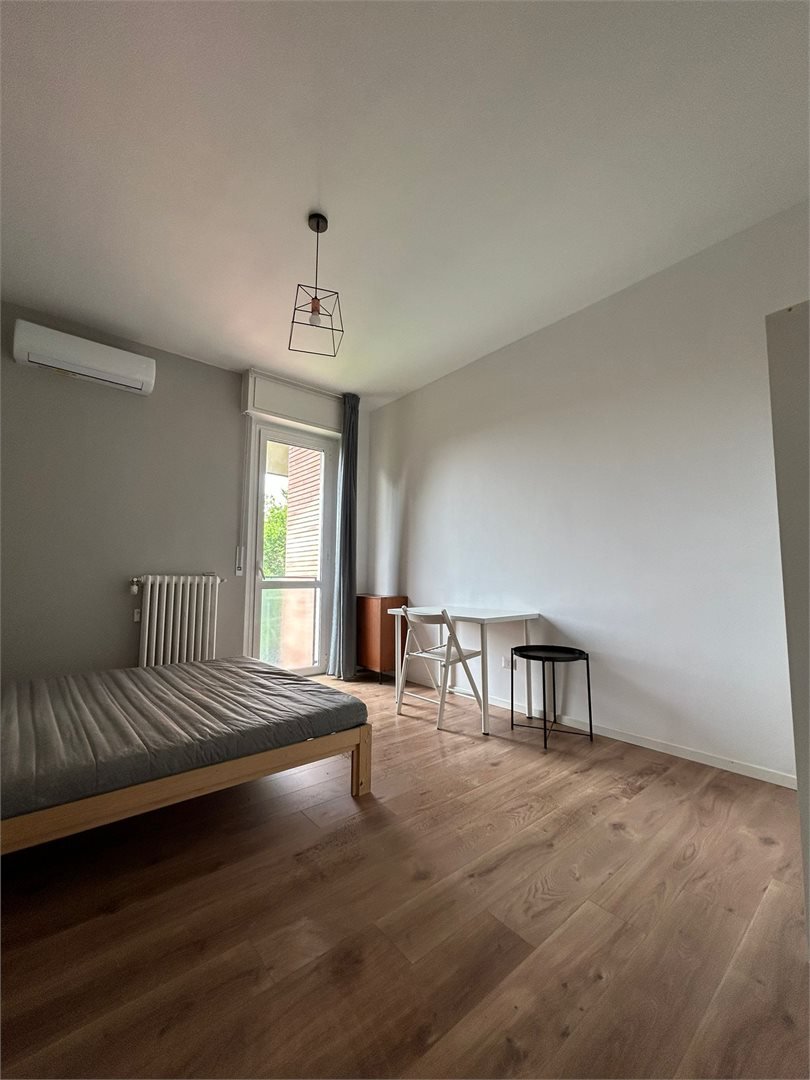 Appartamenti trilocale in vendita  via Alessandro Mazzucotelli 5, Milano, località FORLANINI