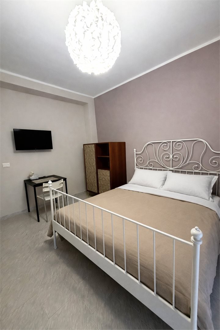 STANZA trilocale in affitto  via Alfonso Cossa 2, Milano, località MILANO