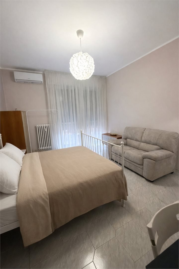 STANZA trilocale in affitto  via Alfonso Cossa 2, Milano, località MILANO